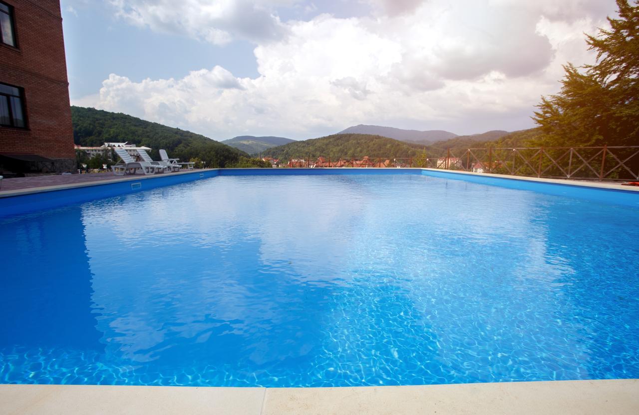 Pansionat Paradiz Hotel Polyana  Buitenkant foto