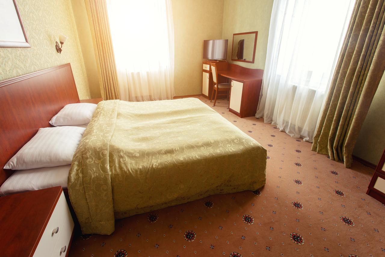 Pansionat Paradiz Hotel Polyana  Buitenkant foto