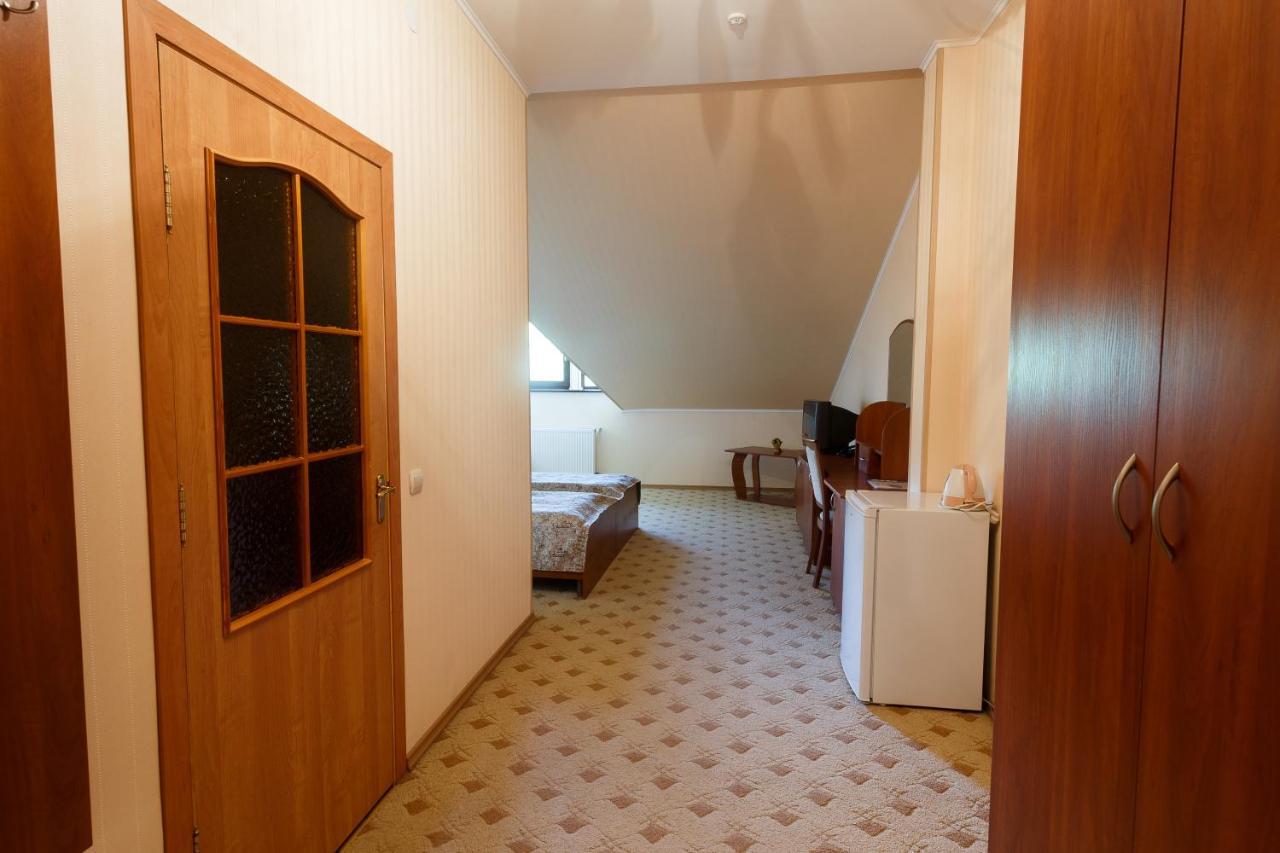 Pansionat Paradiz Hotel Polyana  Buitenkant foto